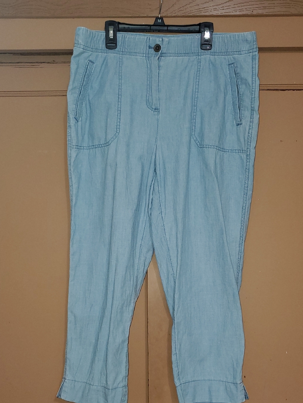 Chico's Light Blue Cropped Ankle Pants